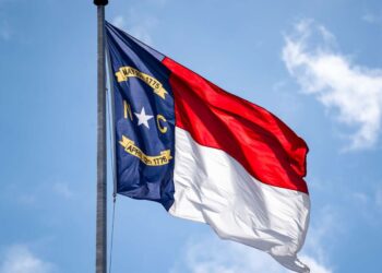 Los republicanos de Carolina del Norte aprueban nuevos mapas manipulados antes de las elecciones intermedias