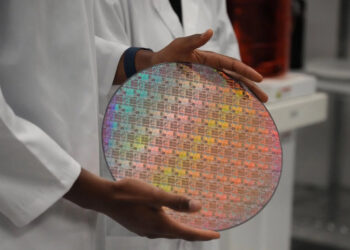 Materiales aplicados eliminarán 1.400 puestos de trabajo en todo el mundo en medio del impulso a la automatización