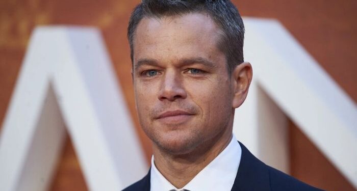 Matt Damon se une a 'Iron Chef' Ming Tsai en la cocina para el evento de caridad 'Cooking Live Boston'