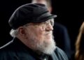 George RR Martin llega al estreno de HBO "Game of Thrones" Temporada 3 en el Teatro Chino TCL de Hollywood el 18 de marzo de 2013. (Kevin Winter/Getty Images)
