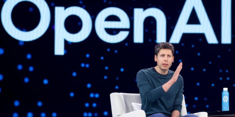 El CEO de Operai, Sam Altman, habla durante Snowflake Summit 2025 en San Francisco el 2 de junio de 2025. (Justin Sullivan/Getty Images)