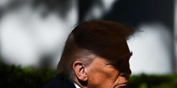 Se informa que el candidato de Trump lanzó insultos y dijo que tiene una “racha nazi” en un chat filtrado