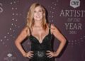 Connie Britton comparte la parte  'aterradora' de su batalla contra el COVID-19