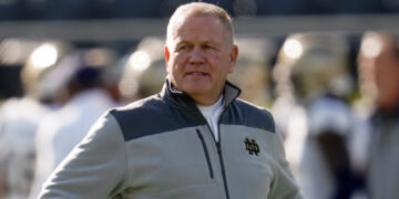 ¿Cuánto vale el patrimonio neto actual de Brian Kelly?