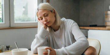 Si siempre está cansado, la culpa podría ser su sangre y su dieta