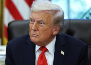 Trump afirma que el Departamento de Justicia le debe 230 millones de dólares por investigaciones pasadas sobre él