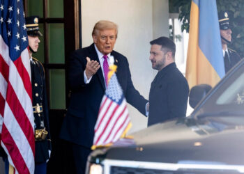 Trump dice que espera poner fin a la guerra sin tener que considerar tomahawks para Ucrania