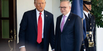 Trump firma acuerdo sobre tierras raras con el primer ministro de Australia