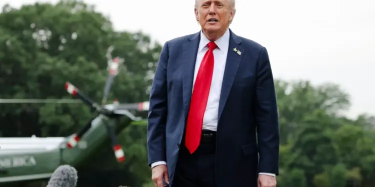 Trump notifica al Congreso de 'conflicto armado' con carteles de drogas