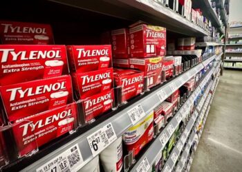 Tylenol Maker dijo en correos electrónicos internos evidencia de enlace al autismo 'empezando a sentirse pesado'