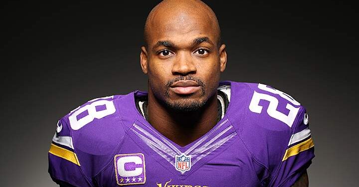 ¿Cuánto vale el patrimonio neto actual de Adrian Peterson?