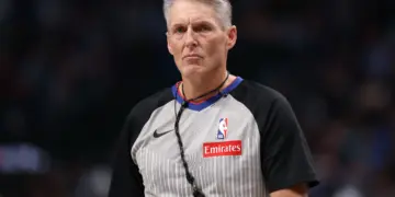 ¿Fue arrestado el árbitro de la NBA Scott Foster en medio del escándalo de juego de Billups Rozier?