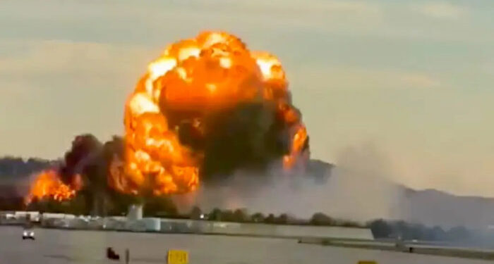 Al menos 7 muertos y 11 heridos en accidente de avión de carga de UPS en Kentucky