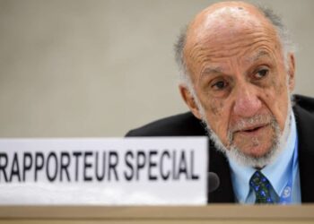 Canadá detiene a ex relatores de derechos humanos de la ONU que viajaban a Palestina