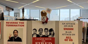 Condé Nast despide a líderes sindicales después de confrontar a los jefes sobre los despidos de Teen Vogue