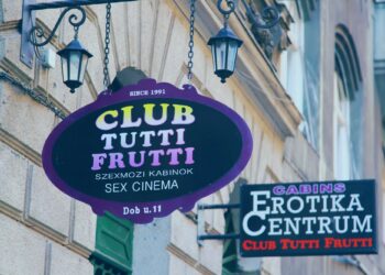 Dentro de la ciudad de Adam Peaty, apodada el Bangkok de Europa, donde los británicos son atraídos a ser golpeados en trampas de miel y mueren en 'guaridas sexuales'