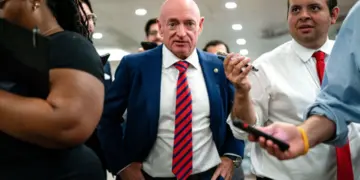 El Pentágono investiga a un senador tras un vídeo que insta a las tropas a desafiar las 'órdenes ilegales'