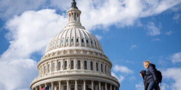 El Senado supera el obstruccionismo y avanza un proyecto de ley para poner fin al cierre