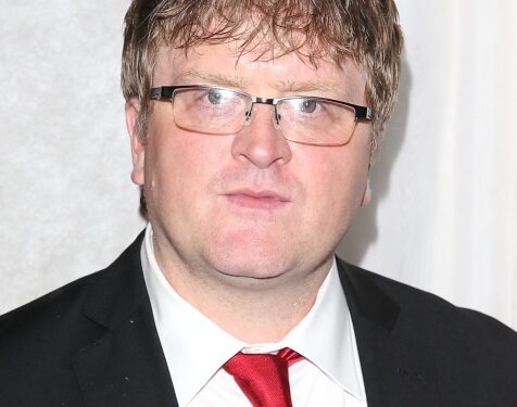 Opción de fotografía para promocionar "juramento" Con los chicos del parque de casas rodantes