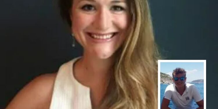 Un collage de imágenes que contiene 2 imágenes. La imagen 1 muestra una foto de la cabeza de una mujer sonriente con cabello largo y castaño y una blusa blanca. La imagen 2 muestra a un joven con una camisa polo blanca y gafas de sol sentado en un bote con el mar y la tierra distante detrás de él.