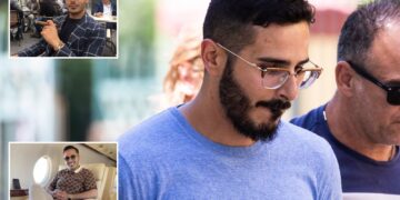 Un collage de imágenes que contiene 3 imágenes, la Imagen 1 muestra al estafador de Tinder Simon Leviev con otro hombre, la Imagen 2 muestra a Simon Leviev, el "Estafador de yesca"con un traje a cuadros y un cigarro en la mano. La imagen 3 muestra a Simon Leviev, el estafador de Tinder, sentado en un jet privado.