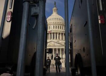 El Centro de Visitantes del Capitolio de EE. UU. en Washington, DC, está cerrado a los visitantes durante el cierre del gobierno federal, el 1 de octubre de 2025.