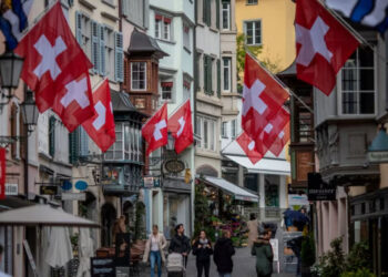 Estados Unidos y Suiza llegan a un acuerdo arancelario que reduce los aranceles sobre productos suizos al 15 por ciento