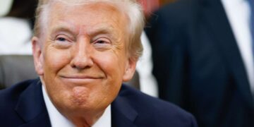 Fiscal de Georgia retira caso de interferencia electoral de Trump