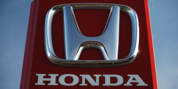 Honda retira del mercado 406.000 vehículos Civic por riesgo de que se desprendan ruedas