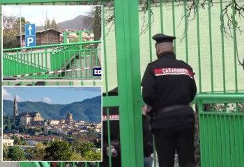 Humillante momento en que un político tropieza y cae de cabeza a través de una vidriera de valor incalculable