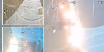 Imágenes impactantes muestran a las tropas rusas luchando en la guerra de la picadora de carne de Vlad sin cascos ni armaduras en una 'nueva tendencia' deformada.