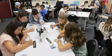 Los educadores temen que la censura palestina pueda remodelar por completo la educación pública