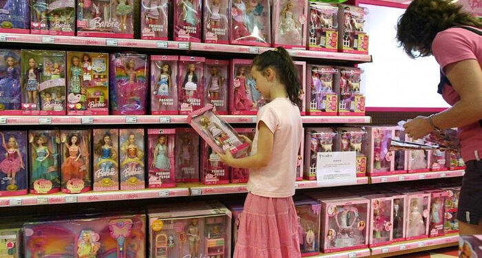 Los juguetes con inteligencia artificial plantean "riesgos sin precedentes" para bebés y niños, advierte un aviso