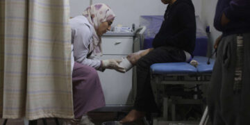 Miles de habitantes de Gaza discapacitados por el genocidio aún no pueden acceder al tratamiento