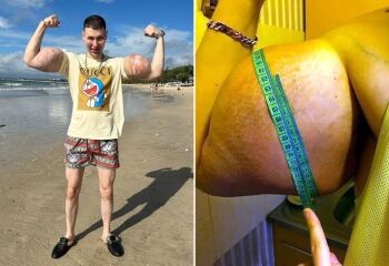 Momento en el que se llevan esposada a una mujer casada de 37 años acusada de agredir sexualmente a una turista adolescente en el baño de vapor de un hotel de Magaluf