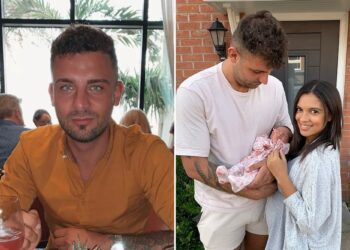 Un collage de imágenes que contiene 2 imágenes. La imagen 1 muestra a Ali Watson, un esquiador acuático, sentado en una mesa en un restaurante. La imagen 2 muestra a una pareja sosteniendo a su bebé recién nacido afuera de una casa de ladrillos.