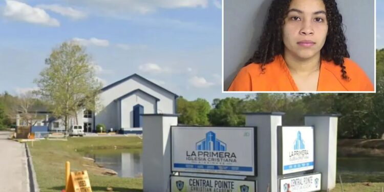 Un collage de imágenes que contiene 2 imágenes. La imagen 1 muestra el letrero de Central Pointe Christian Academy frente a un edificio junto a un estanque. La imagen 2 muestra una fotografía policial de Yezmar Angeanis Ramos-Figueroa.