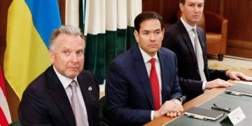 Rubio y Witkoff se reúnen con negociadores de Ucrania para discutir planes para poner fin a la guerra
