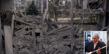 Tribunal secreto de Putin encarcela a ocho personas por humillante explosión en el puente de Crimea