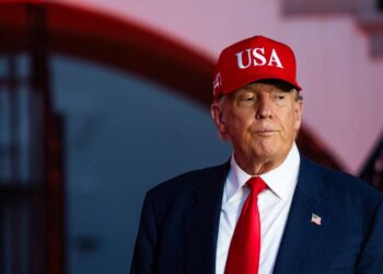 Trump exige el fin del obstruccionismo, afirmando que ayudará al Partido Republicano a ganar las elecciones intermedias