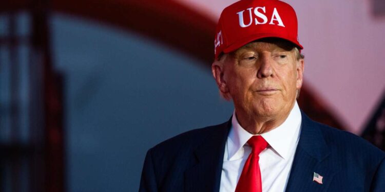 Trump exige el fin del obstruccionismo, afirmando que ayudará al Partido Republicano a ganar las elecciones intermedias