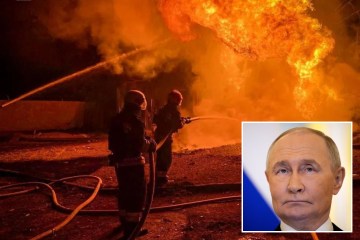 Ucrania lanza un gran bombardeo contra un puerto ruso con lanzadores de misiles y depósito de petróleo