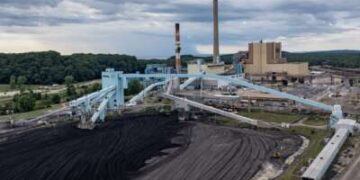 Un nuevo informe advierte que la expansión de los combustibles fósiles se está acelerando mucho más allá de los límites globales