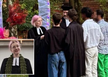 Un collage de imágenes que contiene 2 imágenes. La imagen 1 muestra NINTCHDBPICT001037596112, la imagen 2 muestra NINTCHDBPICT001037596114.