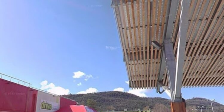 Un collage de imágenes que contiene 1 imágenes. La imagen 1 muestra NINTCHDBPICT001039182164