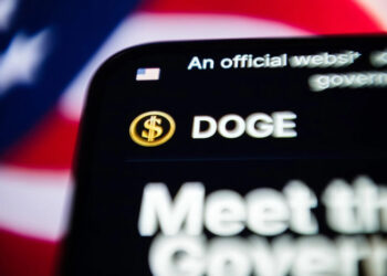 DOGE dice que se cancelaron 14 contratos por valor de 190 millones de dólares