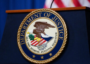 El Departamento de Justicia publica más archivos de Epstein y dice que algunos documentos contienen afirmaciones falsas