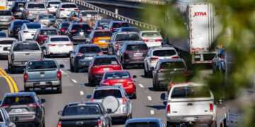 El Departamento de Transporte gastará casi mil millones de dólares en seguridad vial