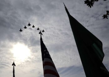 El Pentágono fracasa por octava auditoría consecutiva y el Congreso le concede un presupuesto de 1 billón de dólares