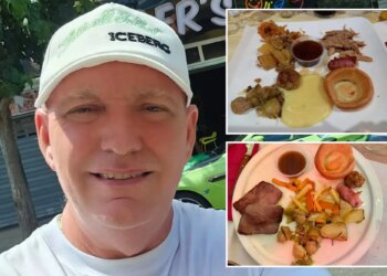 Un collage de imágenes que contiene 3 imágenes. La imagen 1 muestra a un hombre con una gorra y una camisa blancas sonriendo a la cámara, con un auto verde brillante y un escaparate al fondo. La imagen 2 muestra un plato de comida que incluye carne de cerdo desmenuzada, salsa, puré de papas, pudín de Yorkshire, una albóndiga, salchicha y verduras cocidas. La imagen 3 muestra un plato de asado con carne de res, pudín de Yorkshire, verduras y salsa.